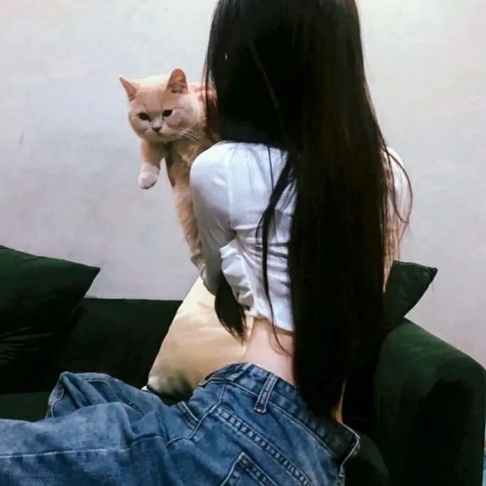 白月光塌房后，真命天子找上门啦